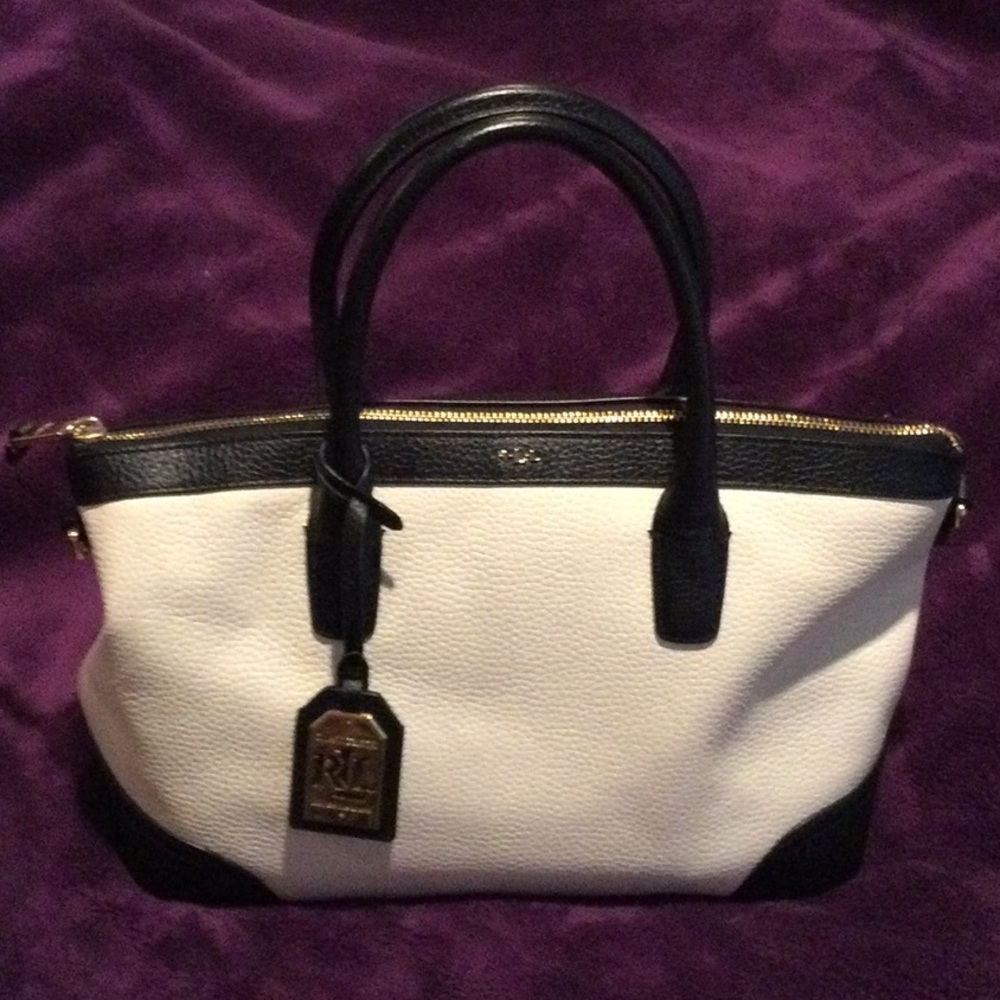 Ralph Lauren Handbag with matching leather wallet.